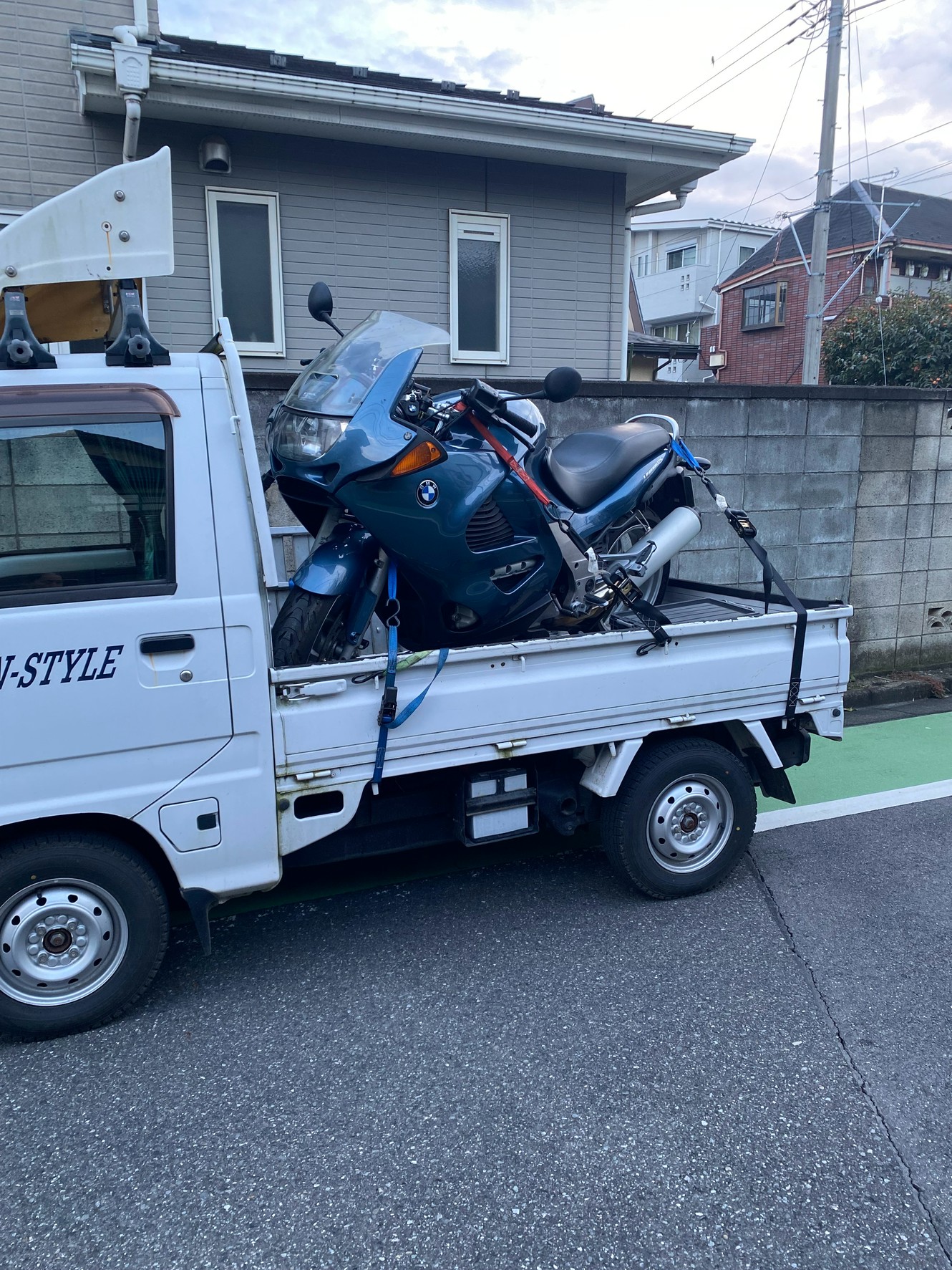 陸送サービス（バイク・車）